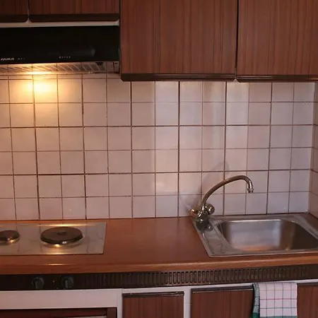 Ballas Apartments Agia Efimia